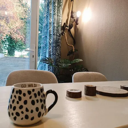 Apartment Jungle Cosy - Bureau & Fibre - 10min Du Futuroscope